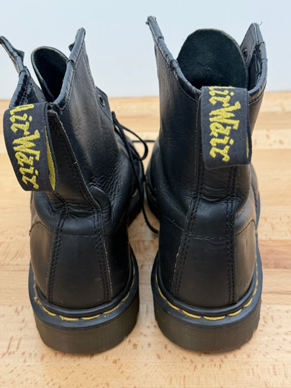 Vintage Dr. Martens Black Leather Lace Up Boots Made in England 8.5? - Picture 6 of 14